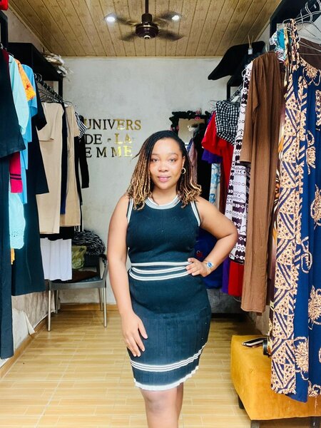 Robe noire élégante femme