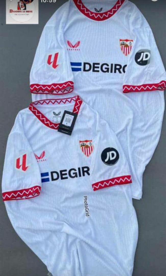 Maillot de football blanc