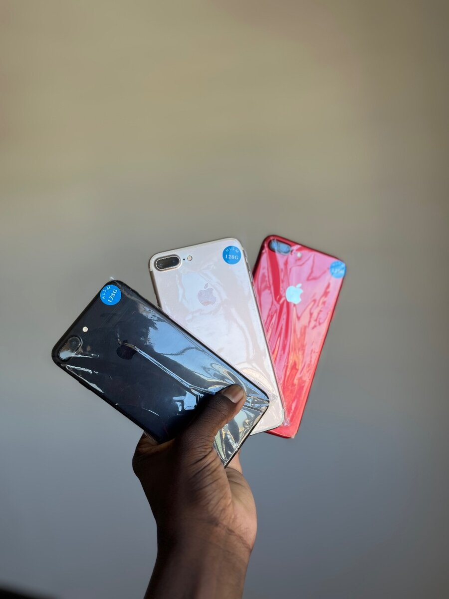 APPLE  Pre-owned iPhone 7plus