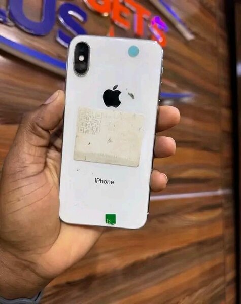 iPhone X 64Go Argent
