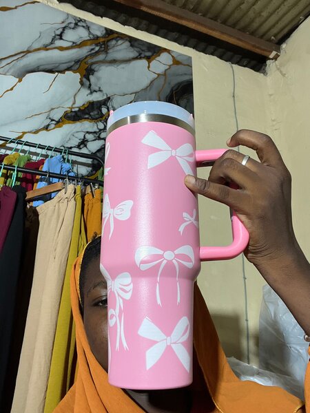 Thermos isotherme avec poignée et motif ruban