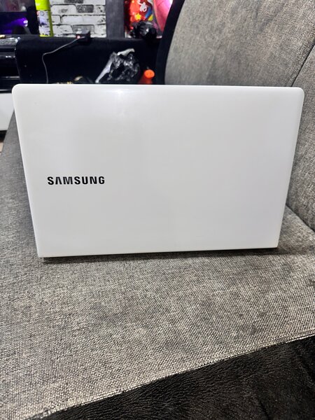 Samsung Laptop Blanc core i5