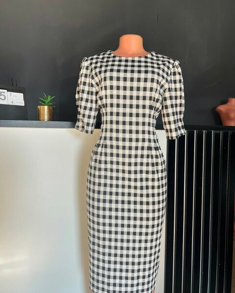  women's beautiful dress 