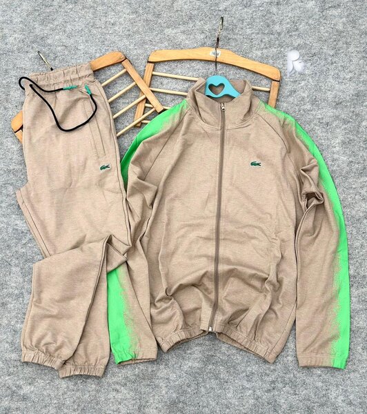 Ensemble de survêtement beige