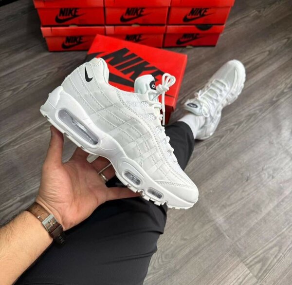 Nike Air Max 95 Sneakers