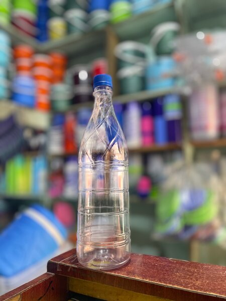 Bouteille en plastique réutilisable