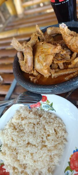 Repas de Poulet avec Riz