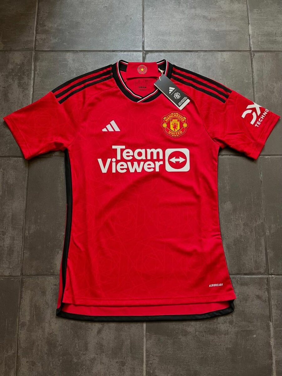 Manchester United Domicile Kit