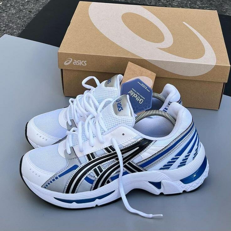 Baskets de course ASICS