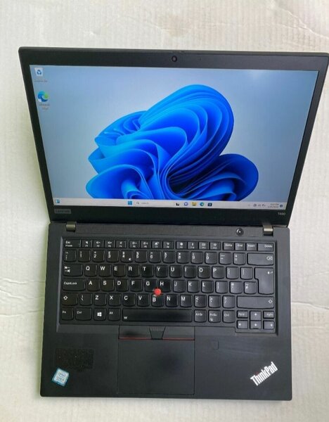 LENOVO T490