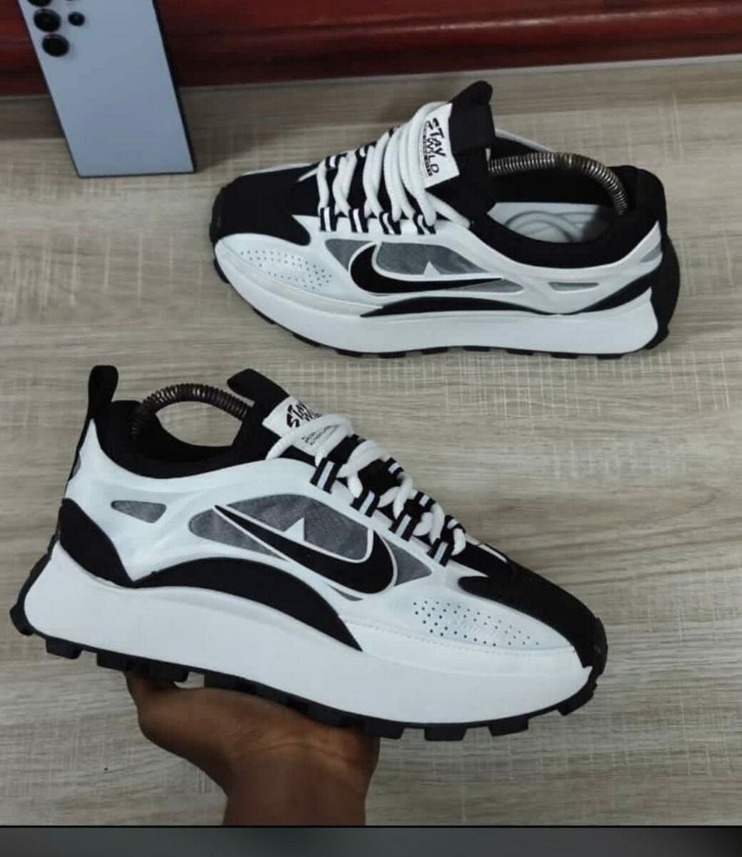 Baskets légères sport NIKE