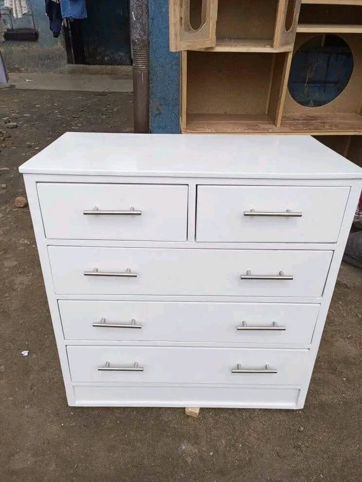 Chests of drawers Paint white