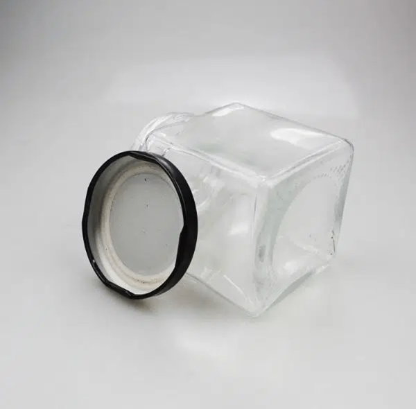 Glass jar