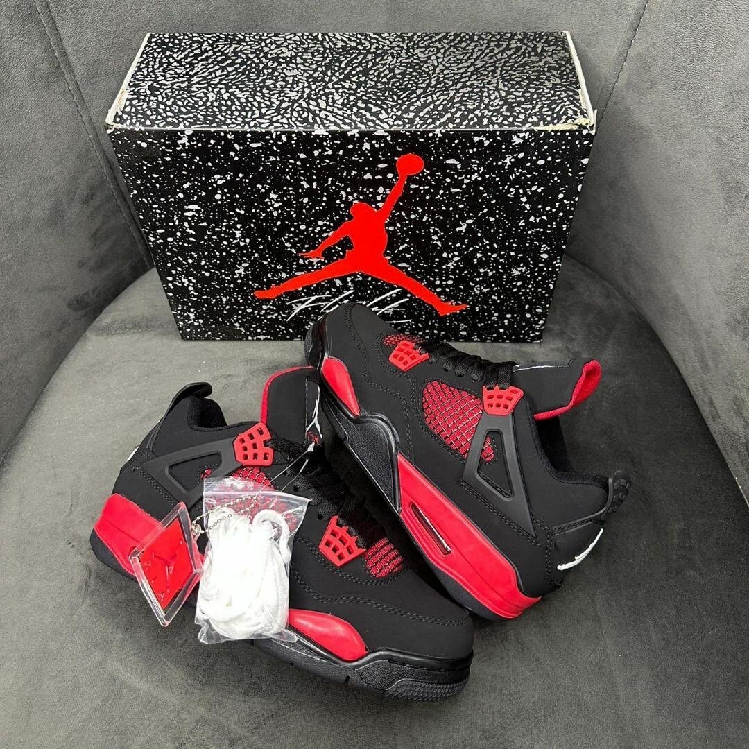 Jordan 4