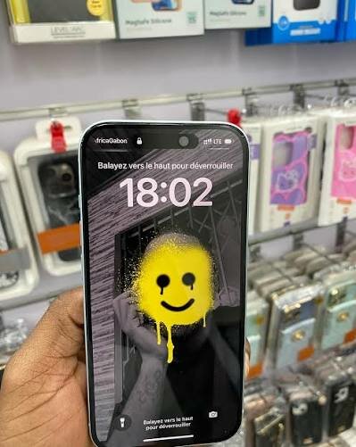 Smartphone with Dual Cameras