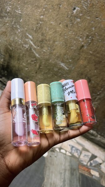 Lot de baumes et gloss à lèvres