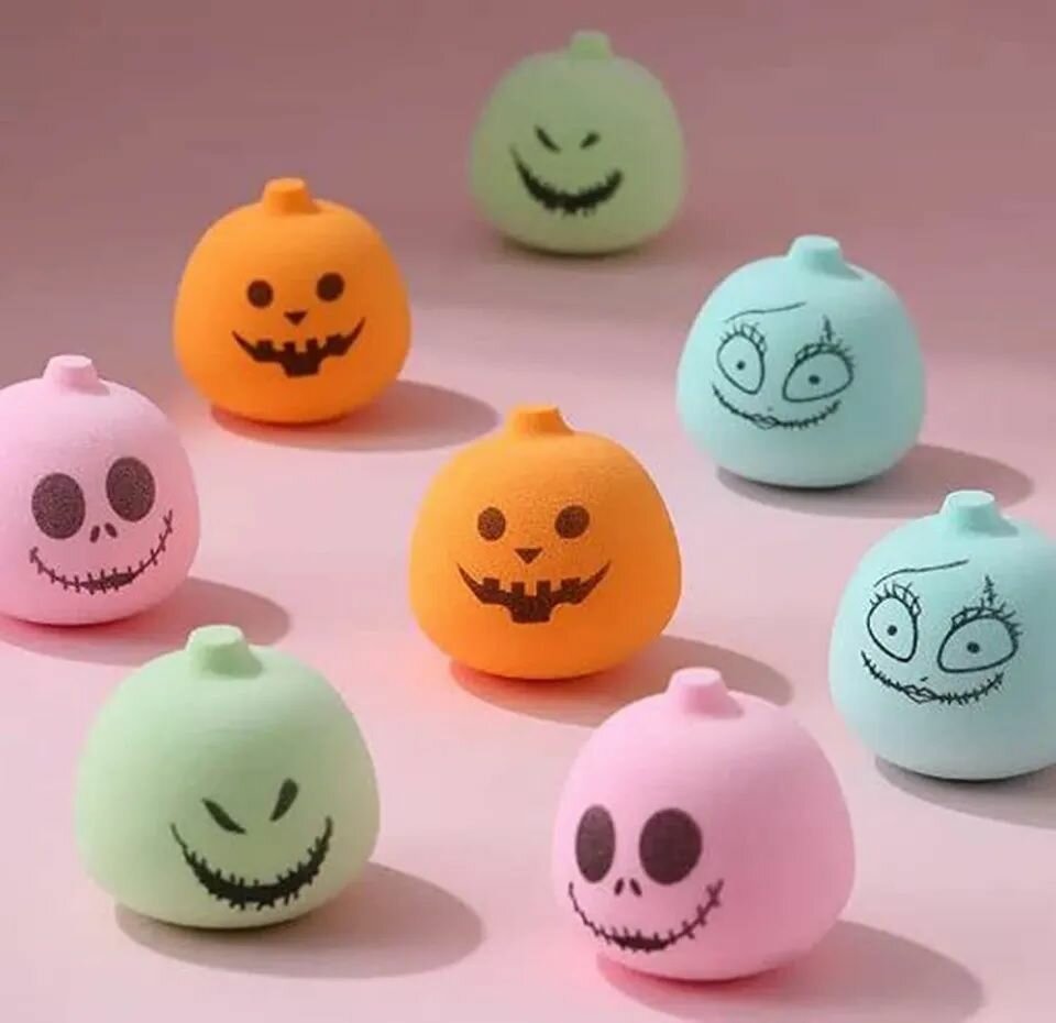 Cute 4pcs Halloween Pumpkin Shape Makeup Beauty Blender,