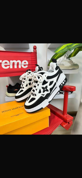 Baskets tendance en noir et blanc