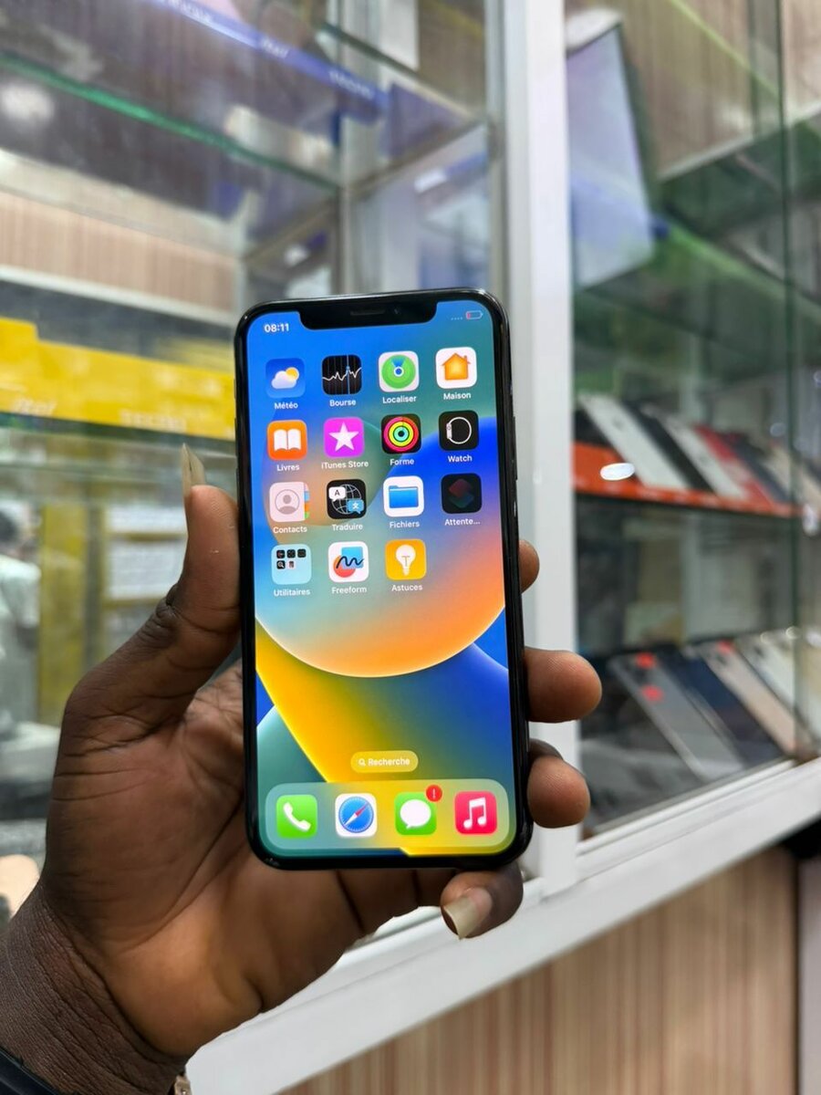 iPhone  X 64Go 2nd main