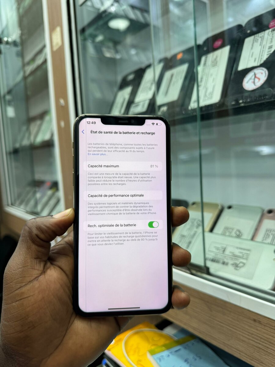 11 pro max 64Go juste petit tr