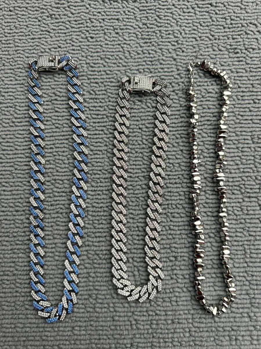 Colliers Elegants en Métal