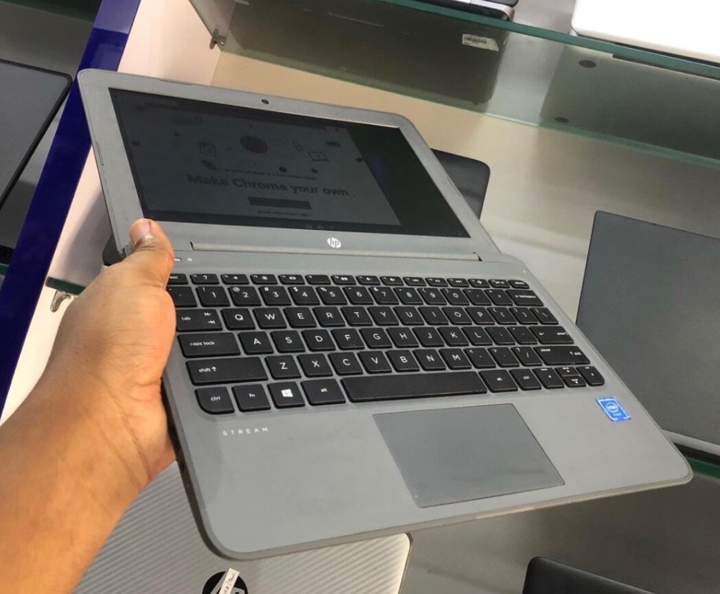 hp stream 11 pro G4 EE