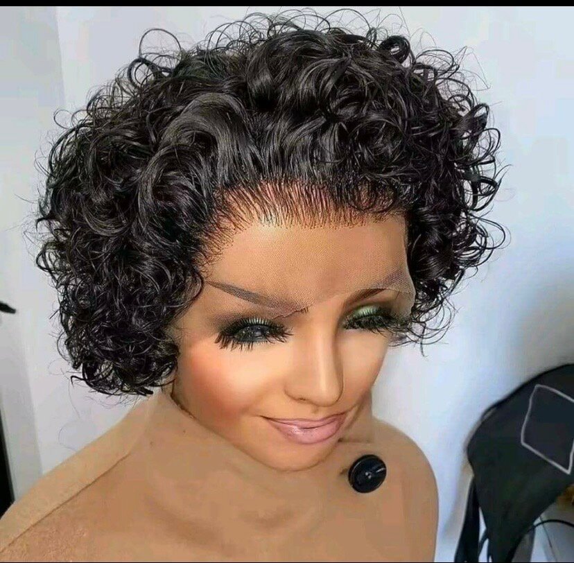Perruque Bouclée Courte