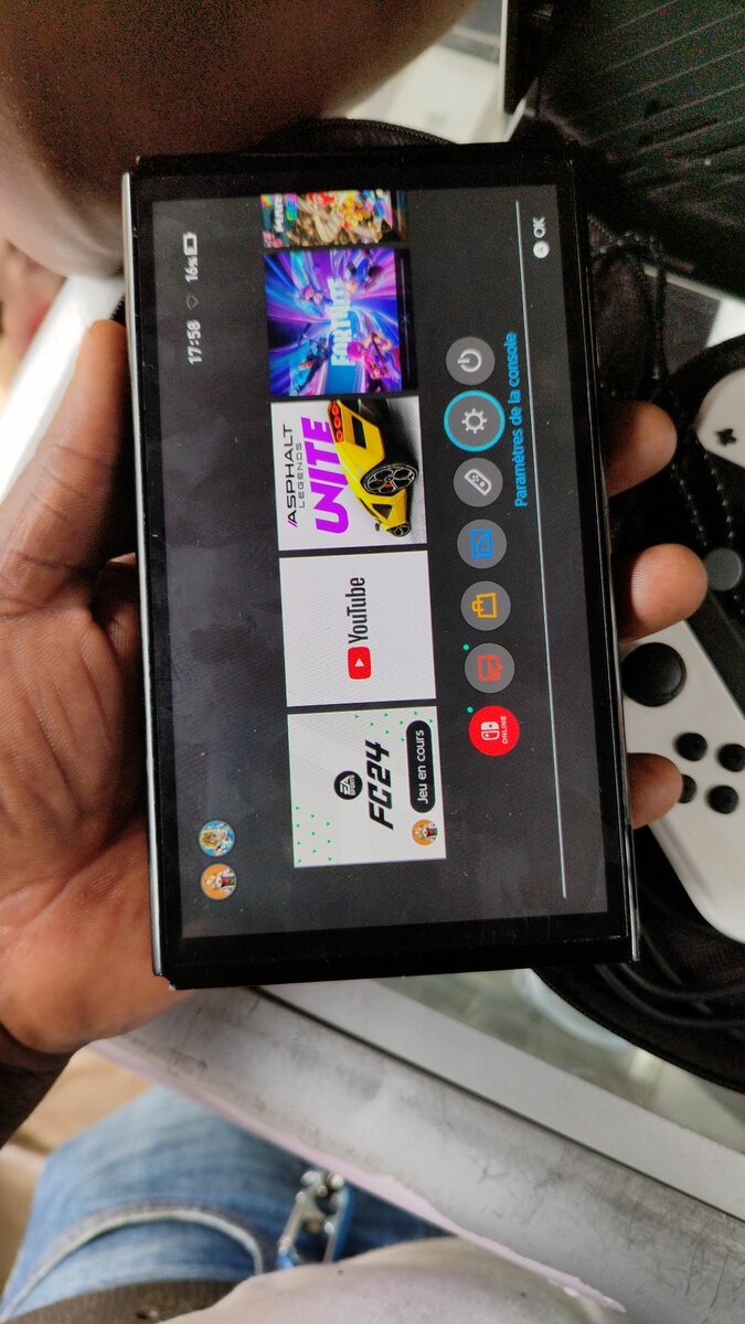 Nintendo Switch OLED