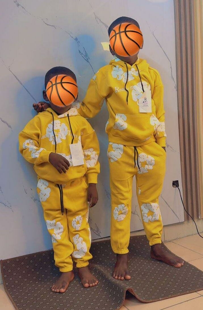 Ensemble de survêtement enfant coloré