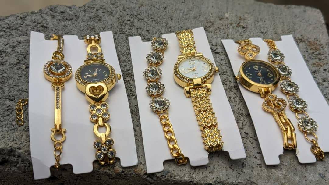 Ladies wrist watches
