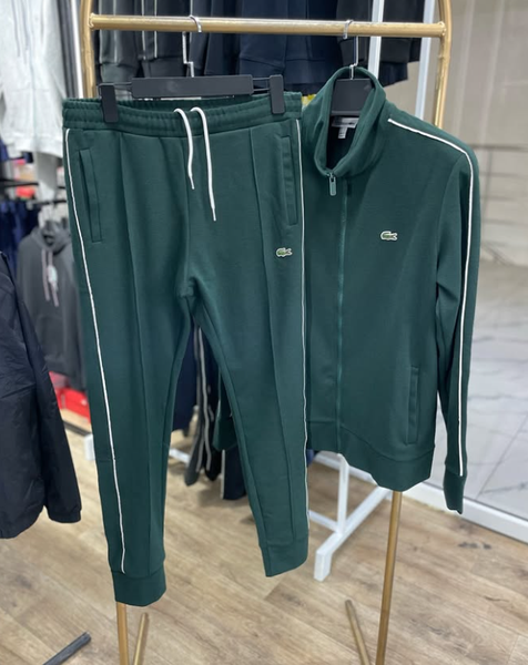 Спортивный костюм Lacoste