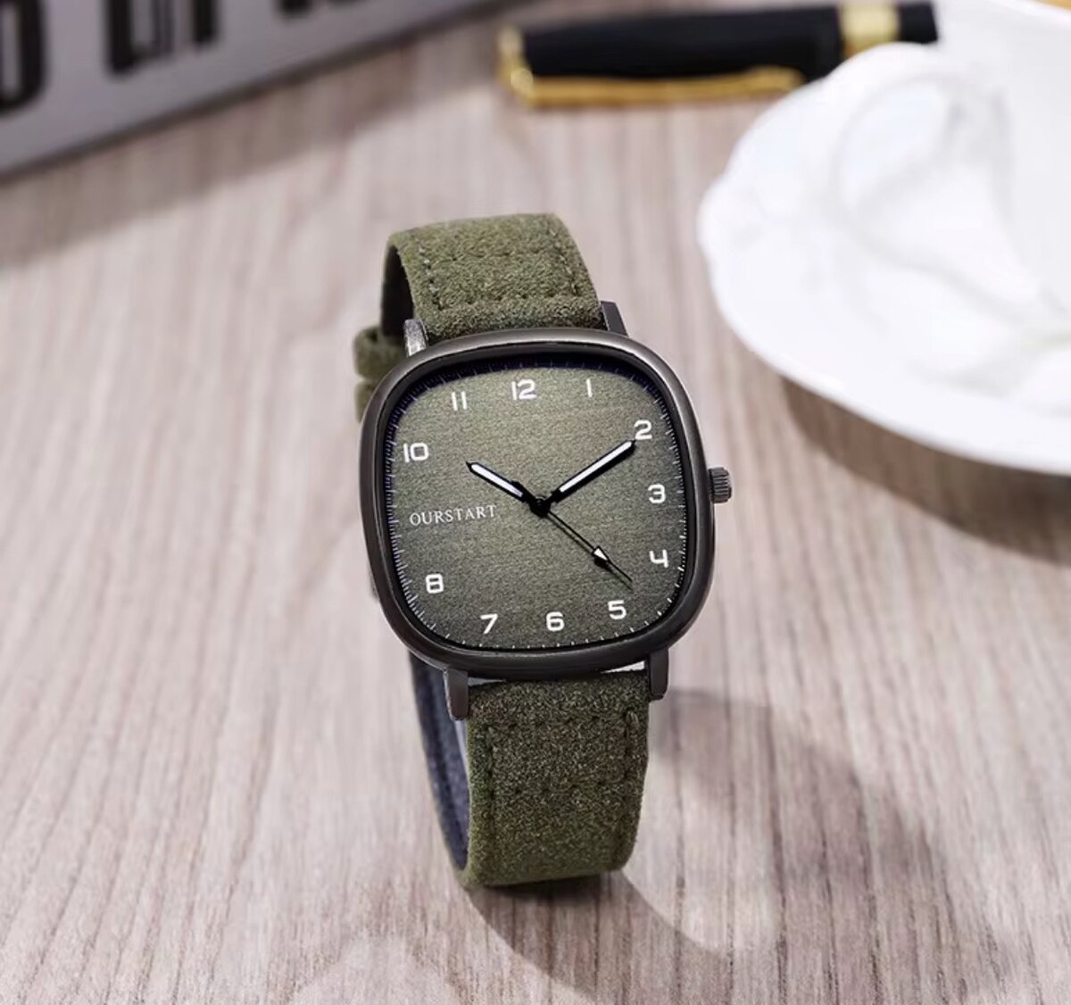 Montre homme élégante verte