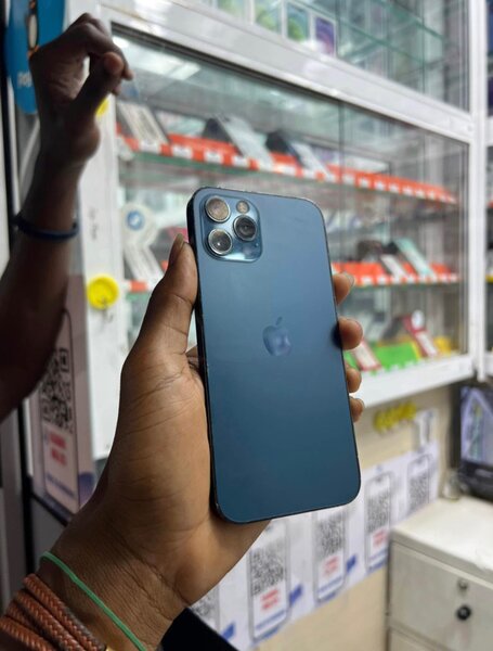iPhone 12 Pro - Excellent État
