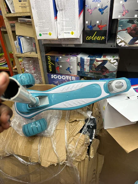 Trottinette ajustable enfant