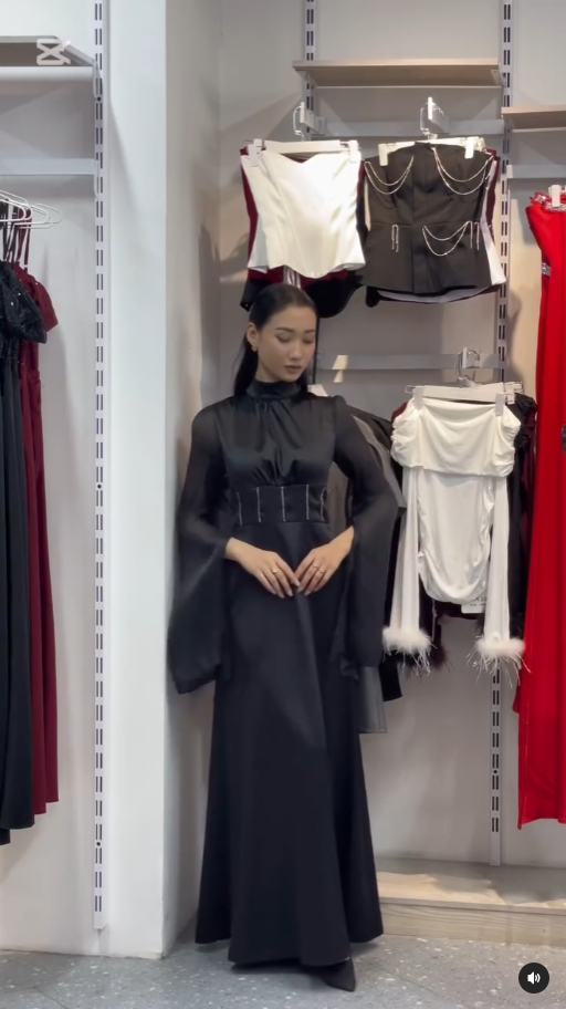 платье в длине макси