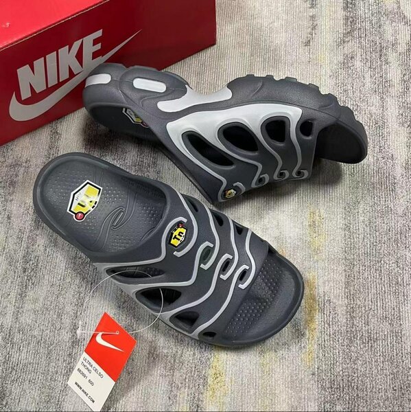 Nike Airmax TN Slides