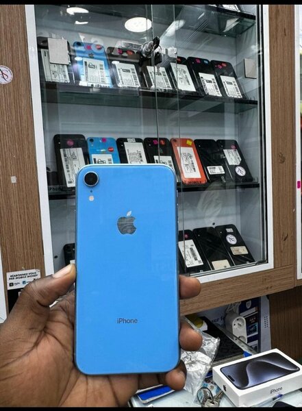 iPhone XR Bleu 64Go