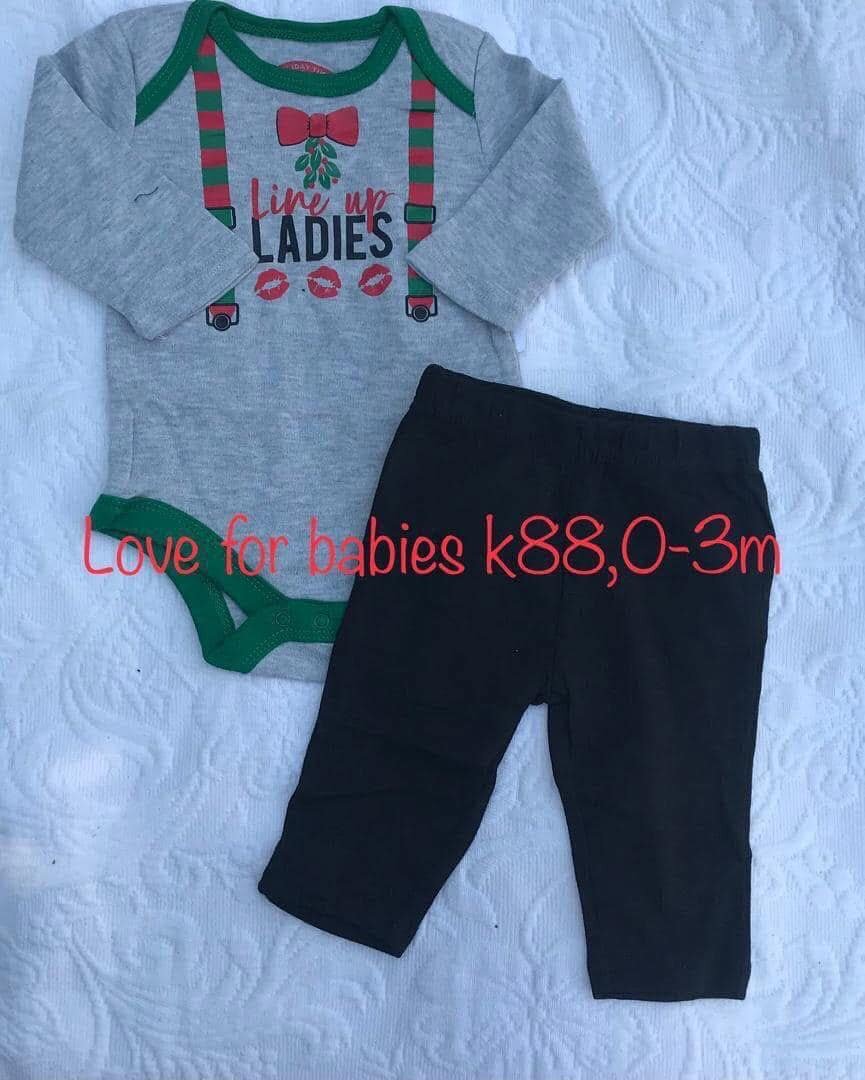 Set of printed bodysuit and black pants, 0-3m