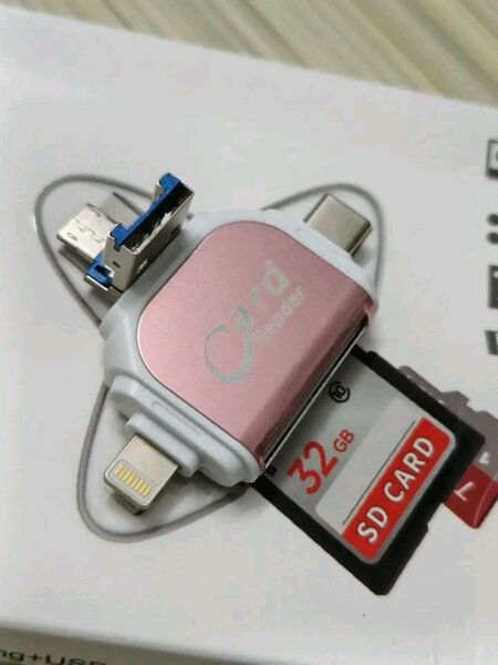 Lecteur de Carte USB 4-en-1