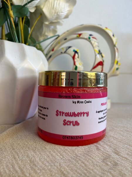 Gommage Fraise Révélateur