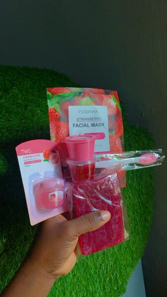 Masque Visage Fraise Pugiana