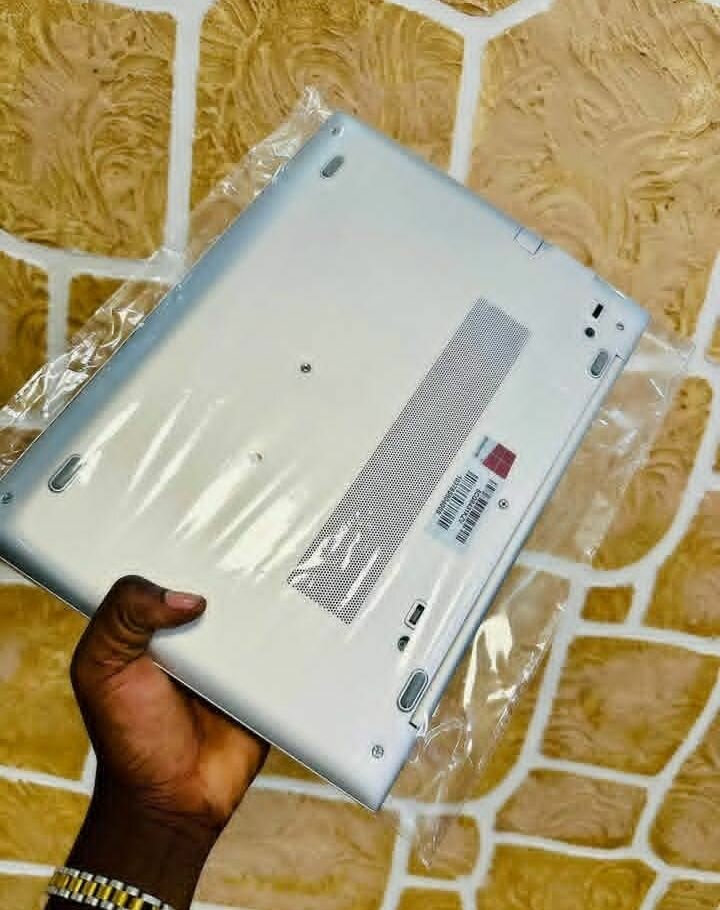 HP Laptop 15" Ultra-Slim