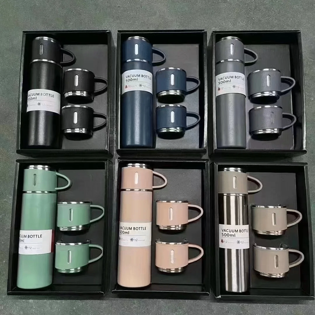 Ensemble de Thermos avec Tasses