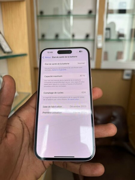 iPhone 15 Simple 128G Quasi Neuf