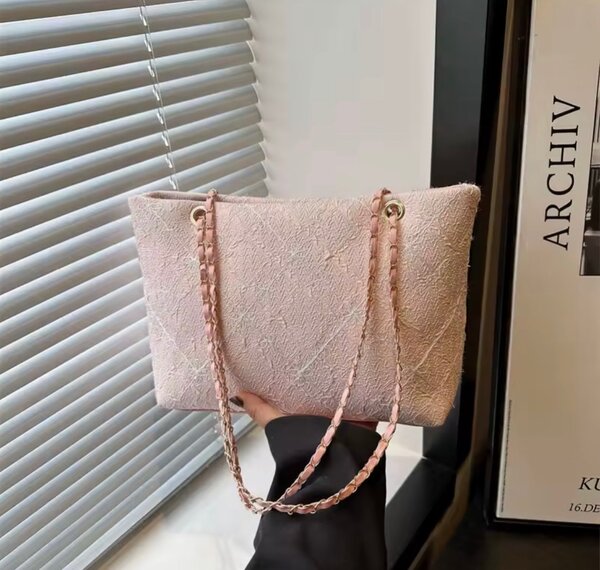 Sac à main élégant chaîne