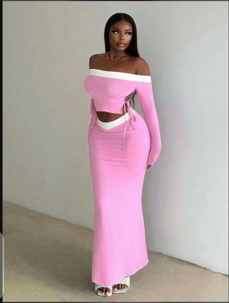 Robe Longue Rose Épaule Nue