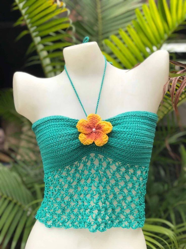 Top crochet été avec fleur