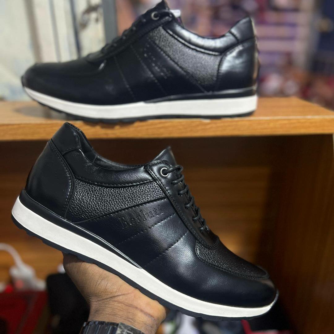 Chaussures hommes élégantes cuir