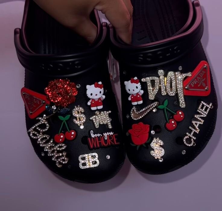 Chaussures Crocs customisées pour femme