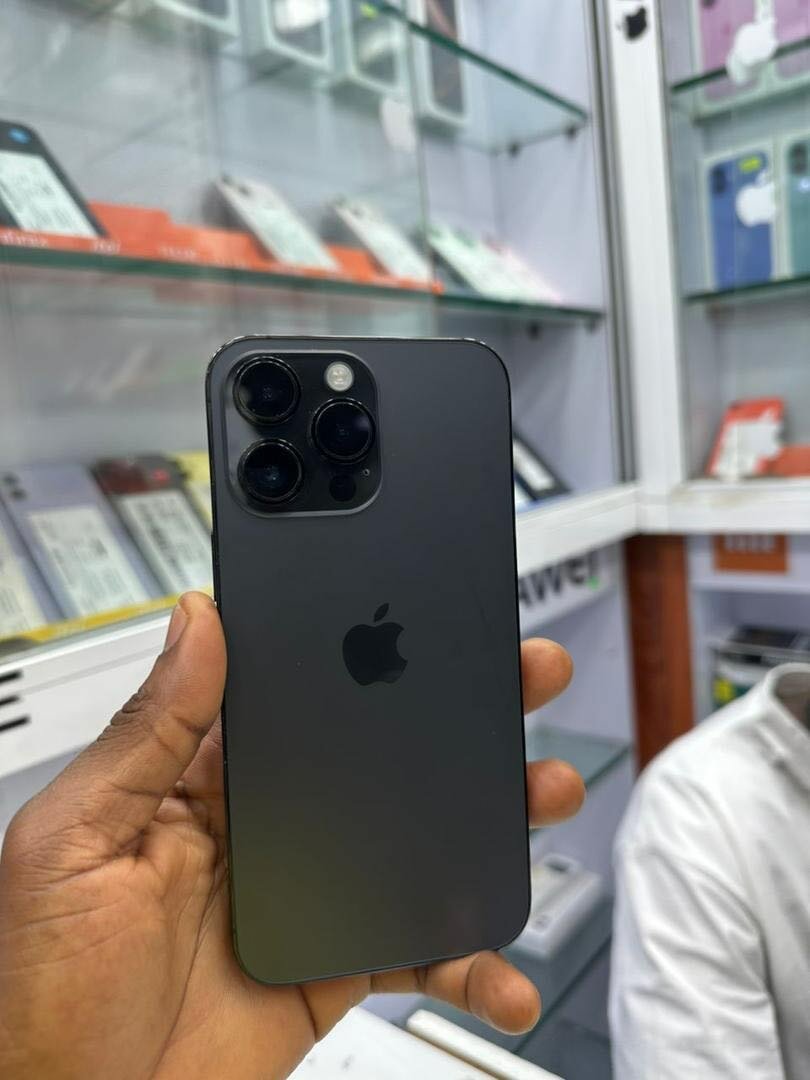 14 pro 128giga casi neuf retou